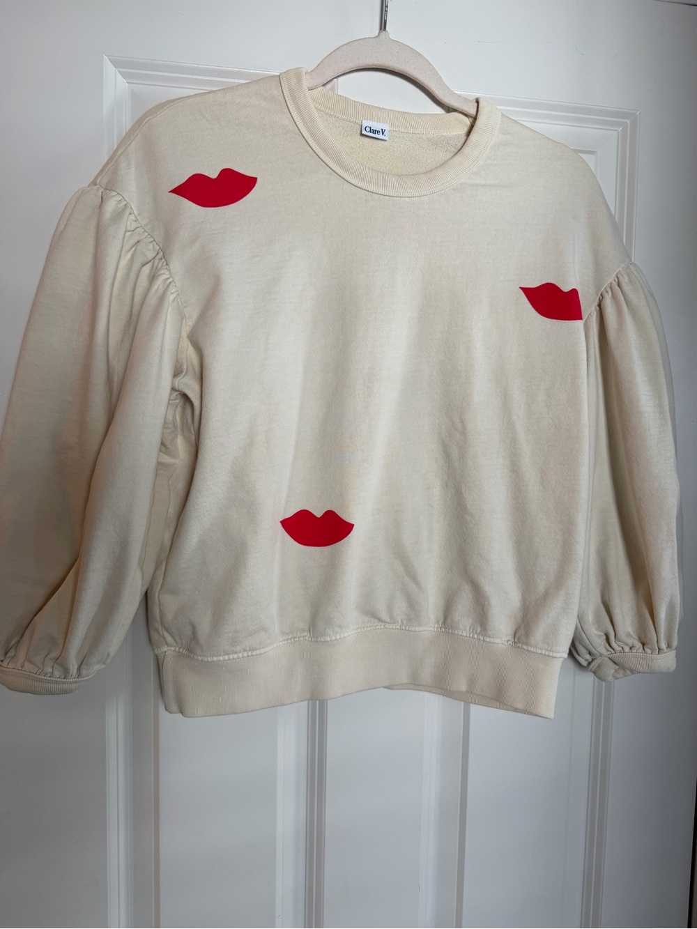 Clare V Cream Sweatshirt 1/4 puffy sleeve with Red Lip Prints
